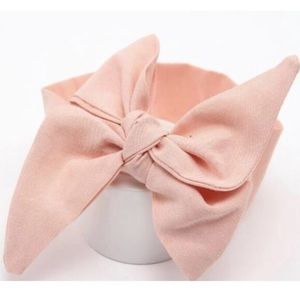 Peach baby knotted headband